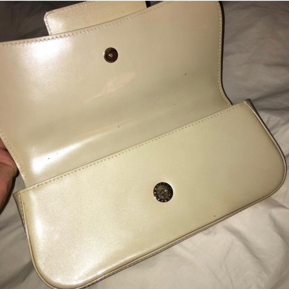 100% Authentic Louis Vuitton Clutch - Picture 2 of 5